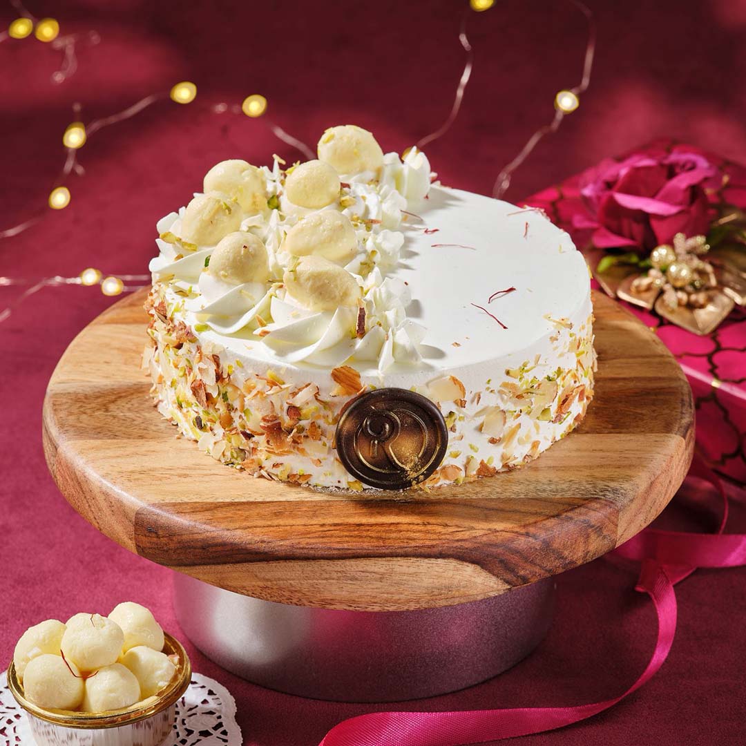 Revolution Bakers cake 17