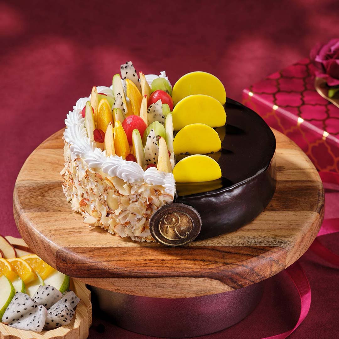 Revolution Bakers cake 28