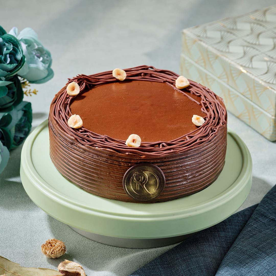 Revolution Bakers cake 4