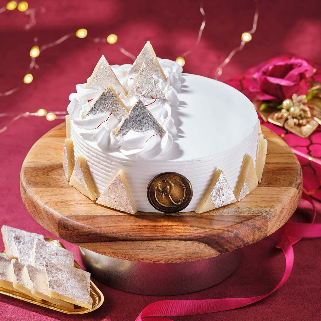 Revolution Bakers cake 8